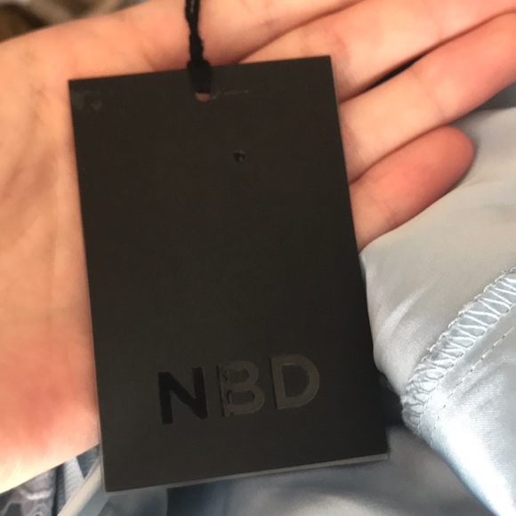 NWT NBD Brielle Lace Periwinkle Dress - Picture 4 of 4